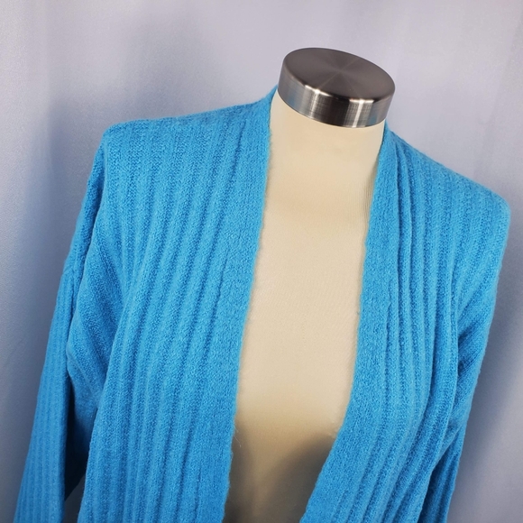 🆕️ NWT Woven Heart Cardigan - Small - Picture 2 of 7